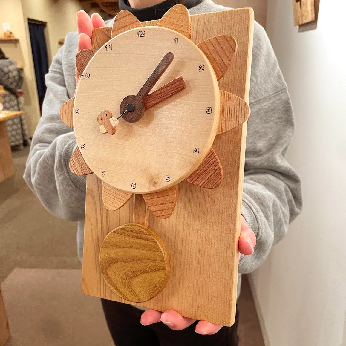 ひまわりの時計 – TOYHOF倉敷