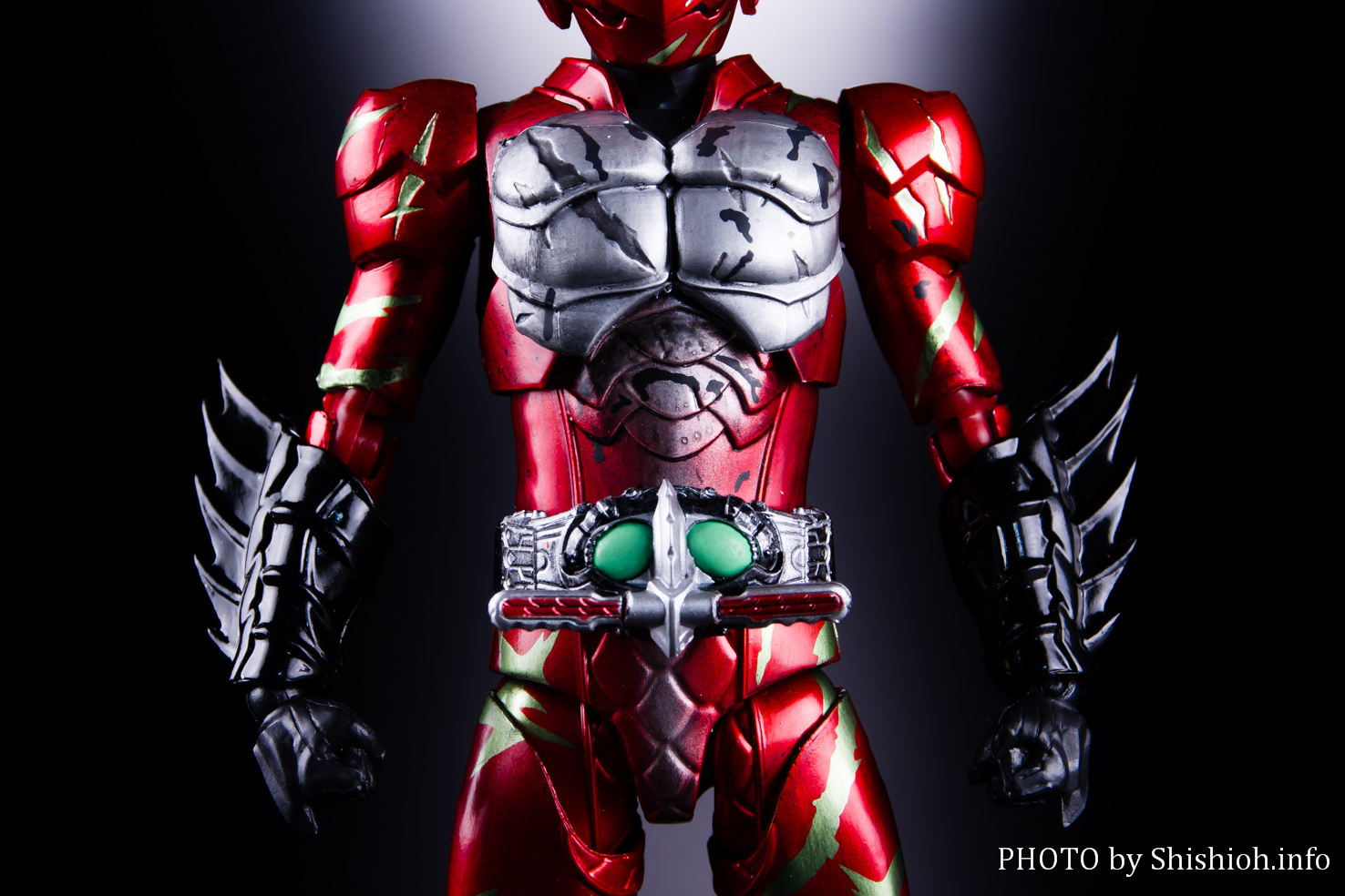 レビュー】S.H.Figuarts 仮面ライダーアマゾンアルファ (2nd season Ver.)