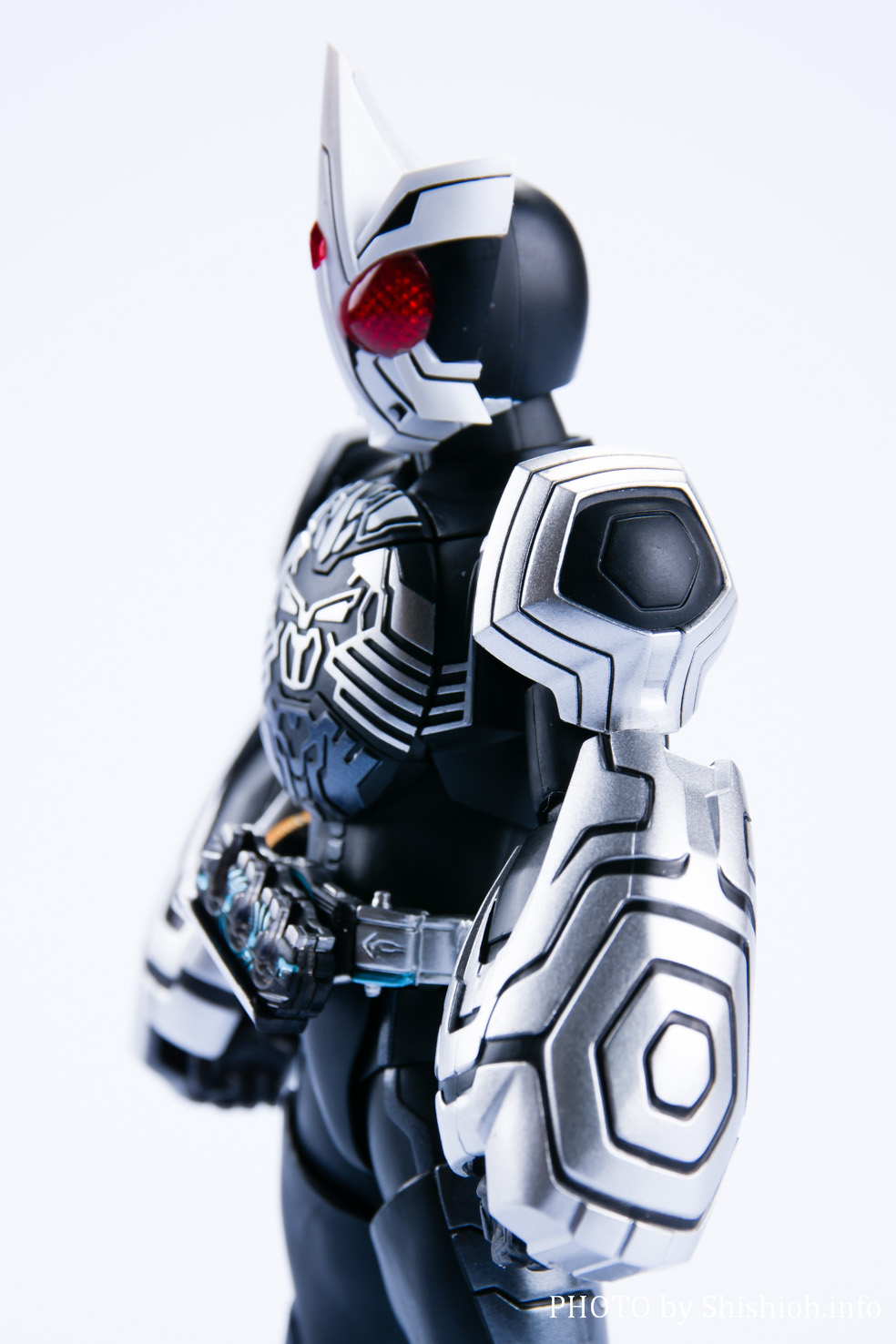 レビュー】S.H.Figuarts（真骨彫製法） 仮面ライダーオーズ サゴーゾ