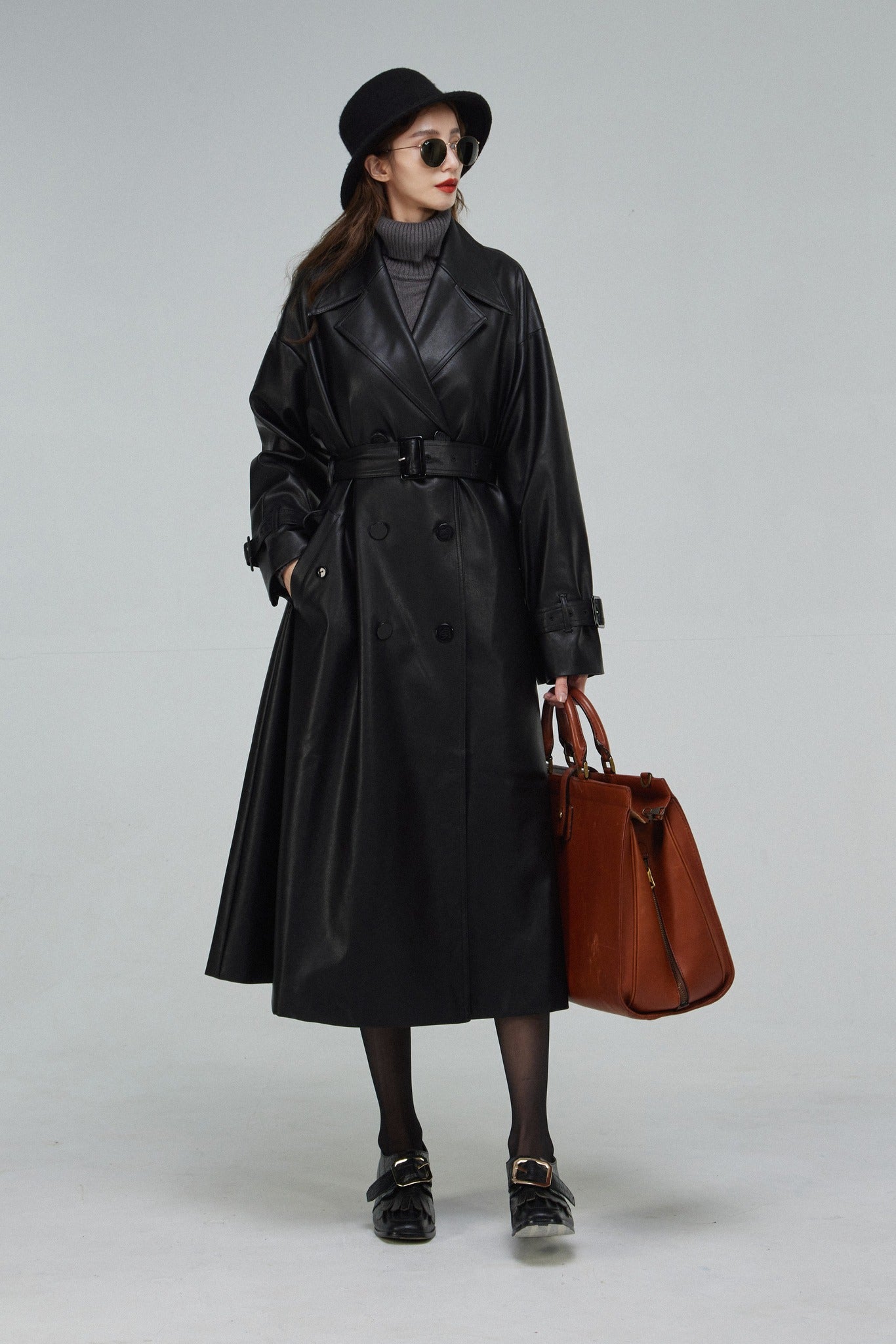 黒幕の登場》ダブルブレストフェイクレザーコート-Black – Tnewties