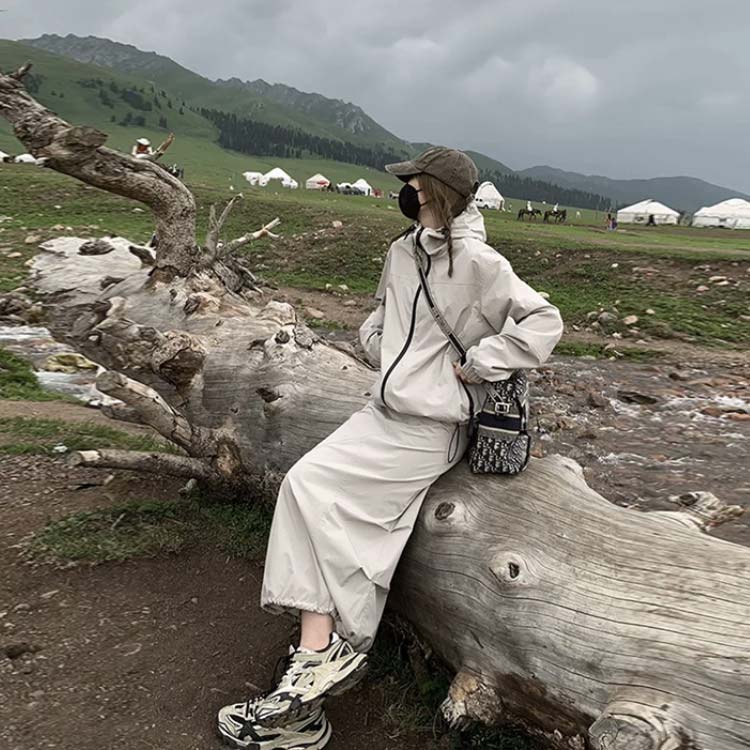 楽天市場】アウトドアに最適！マウンテンパーカー×スカート