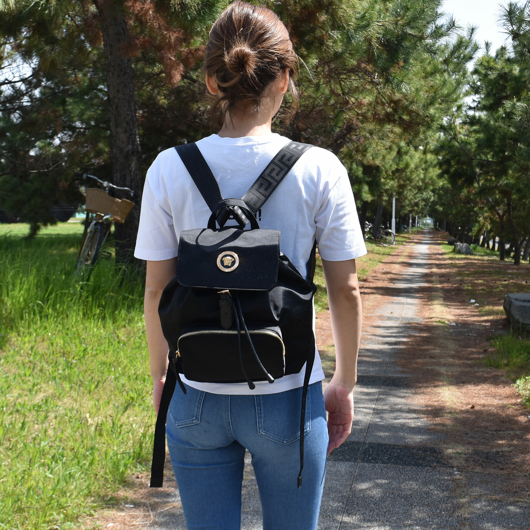 楽天市場】ヴェルサーチ リュック ナイロン ブランド 軽量 メデューサ