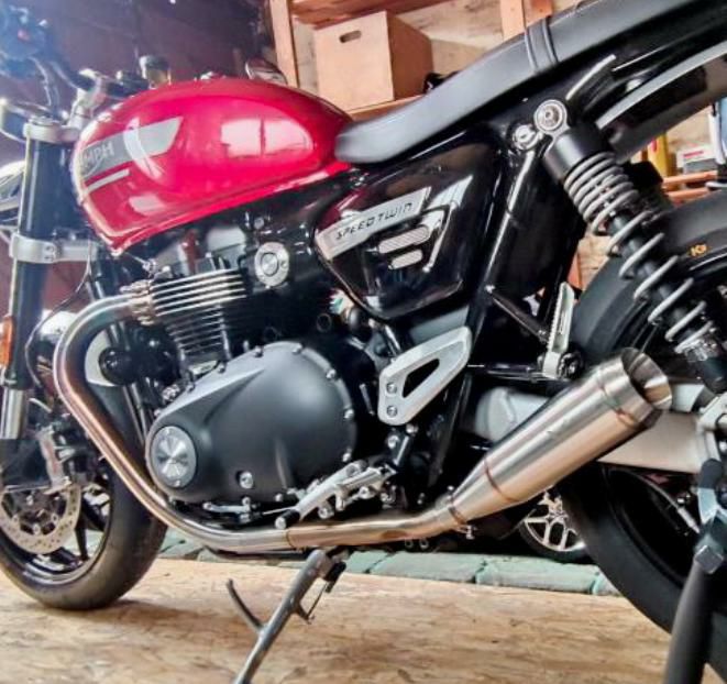 楽天市場】トライアンフ スピードツイン1200 スリップオンマフラー