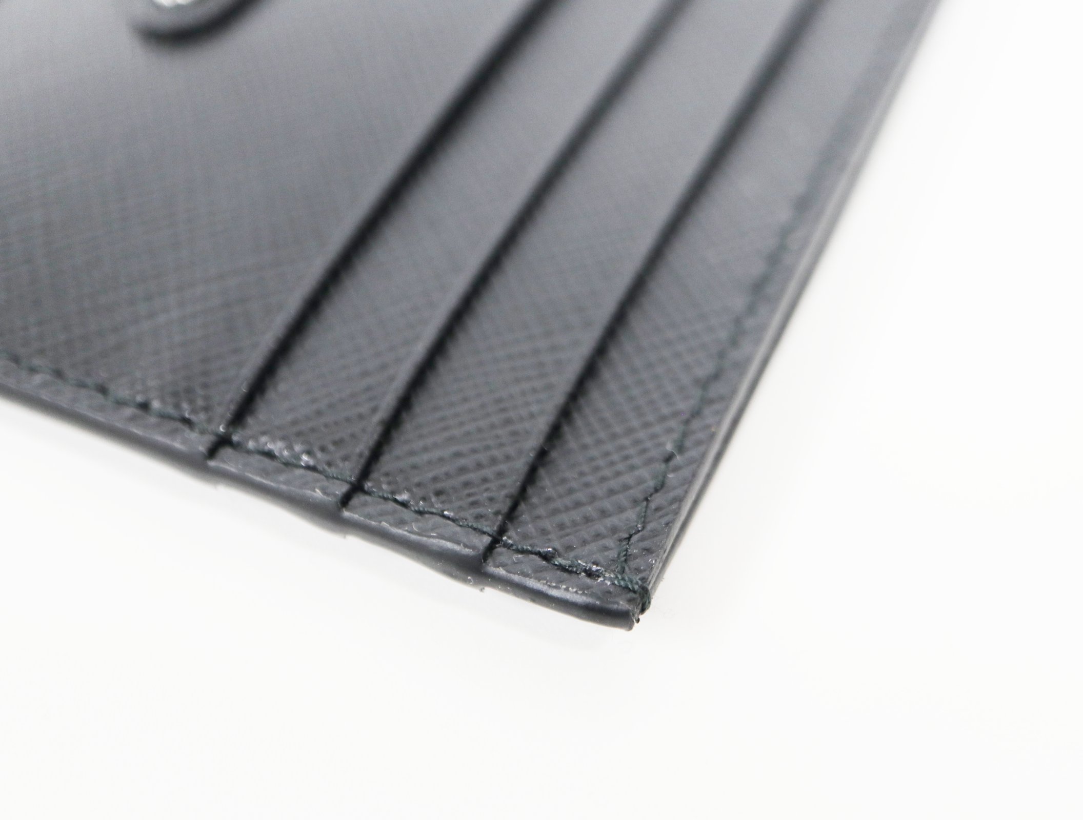 楽天市場】プラダ PRADA サフィアーノ 三角ロゴ ブラック レザー