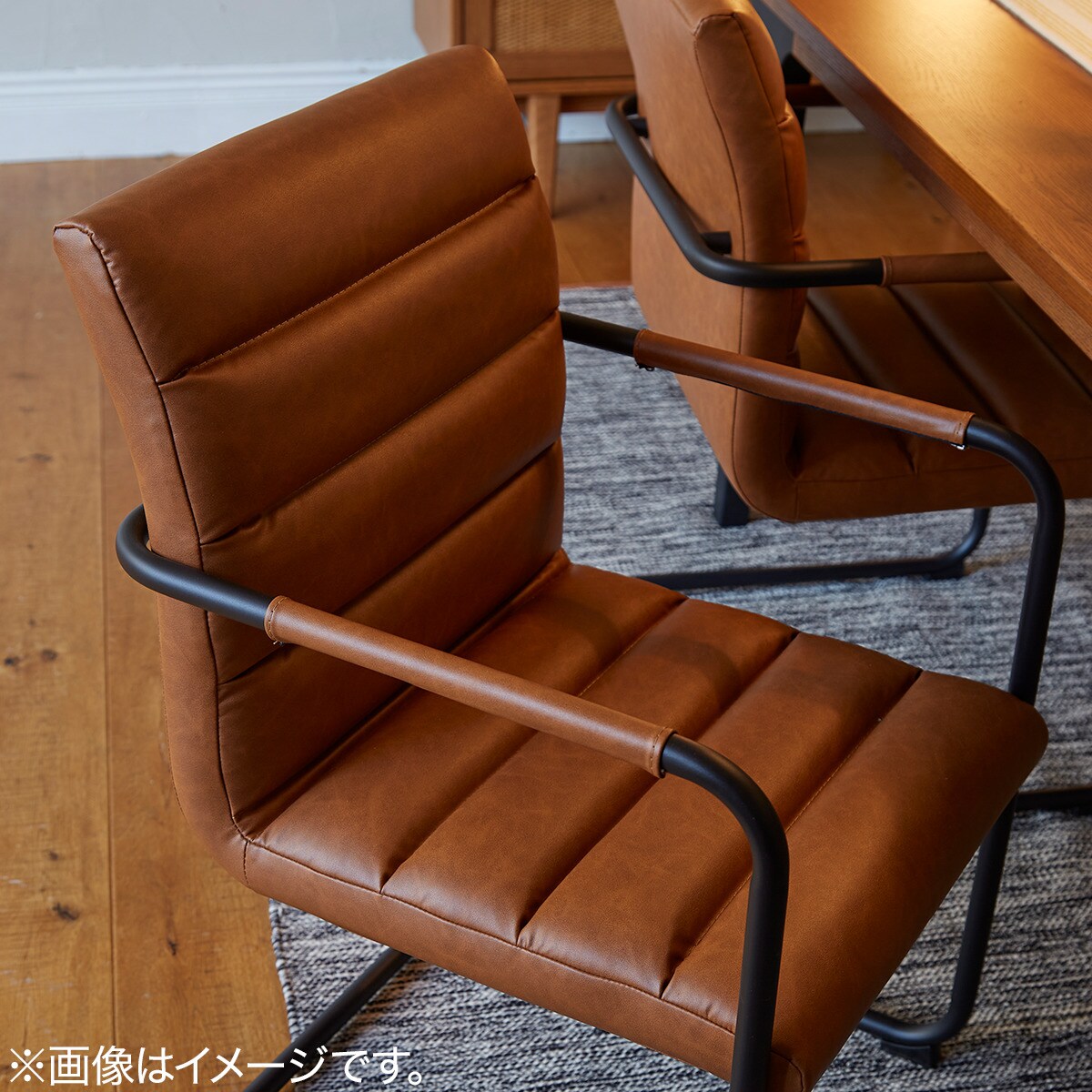 楽天市場】ダイニングチェア Nシールド ANV001キャメル/BK (Living in