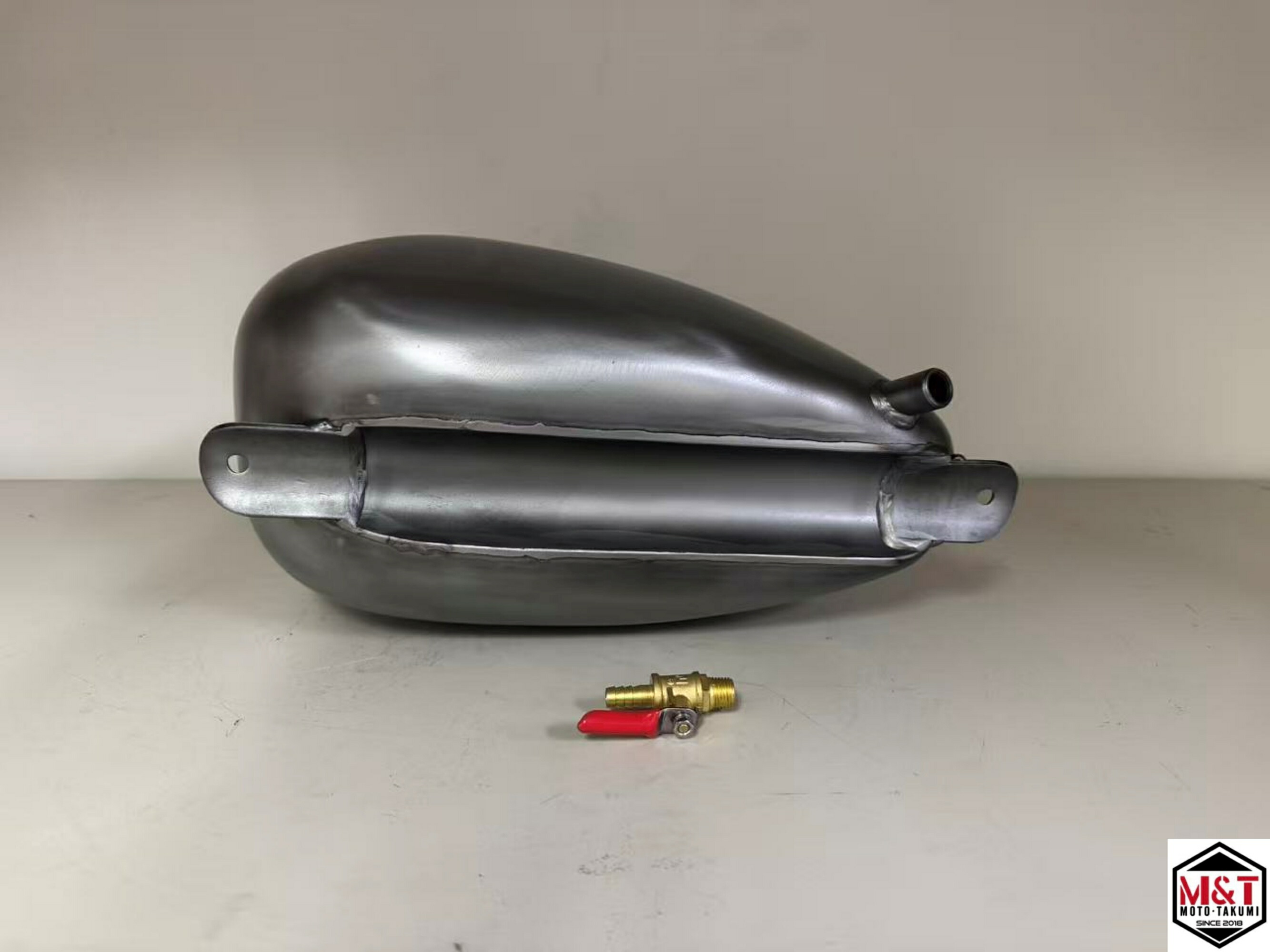 楽天市場】T-21 ハーレー用 汎用 ナロー ピーナッツタンク ワンオフ