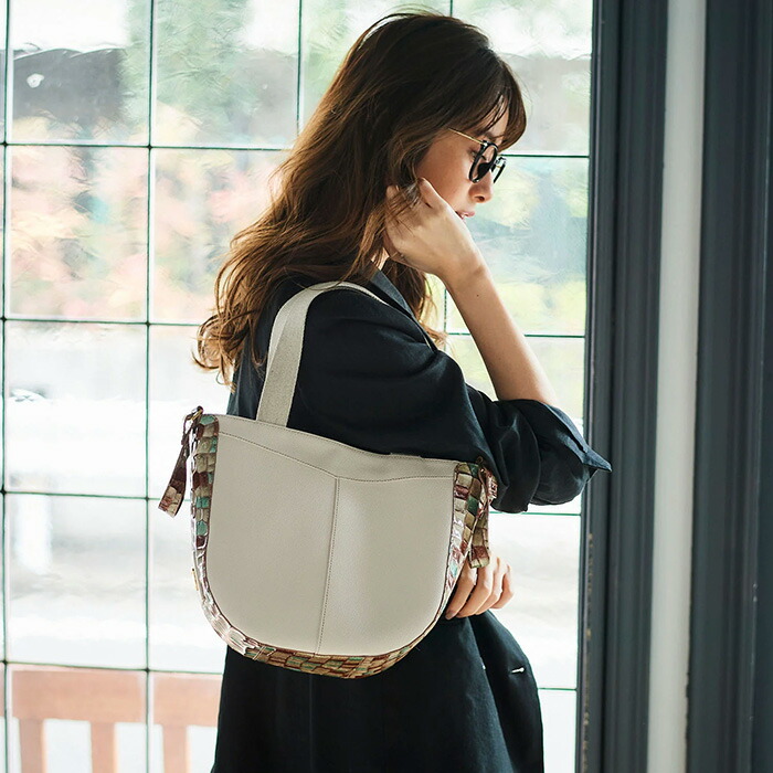 楽天市場】【ATAO公式】バタフライ・ヴィトロ 形を変える2wayバッグ