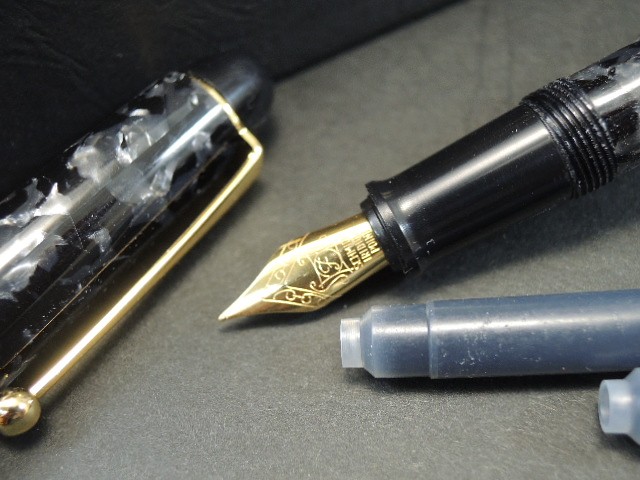 楽天市場】大西製作所オオニシセイサクショセルロイド軸万年筆【大理石