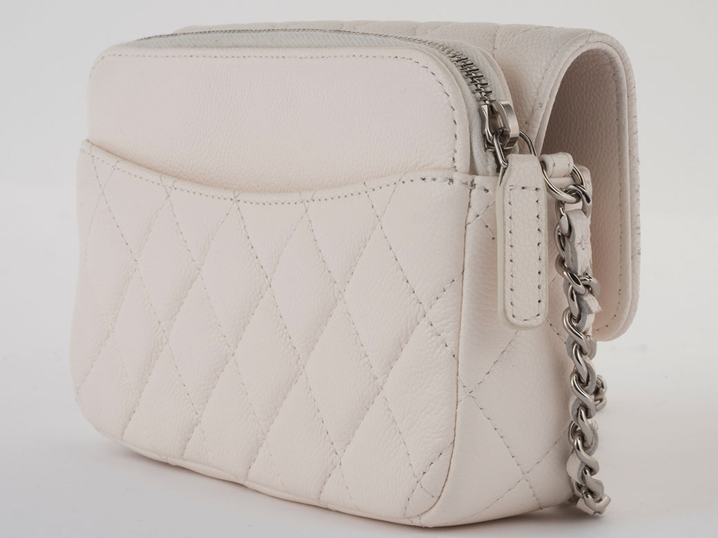 楽天市場】シャネル CHANEL マトラッセ フラップ フォンケース