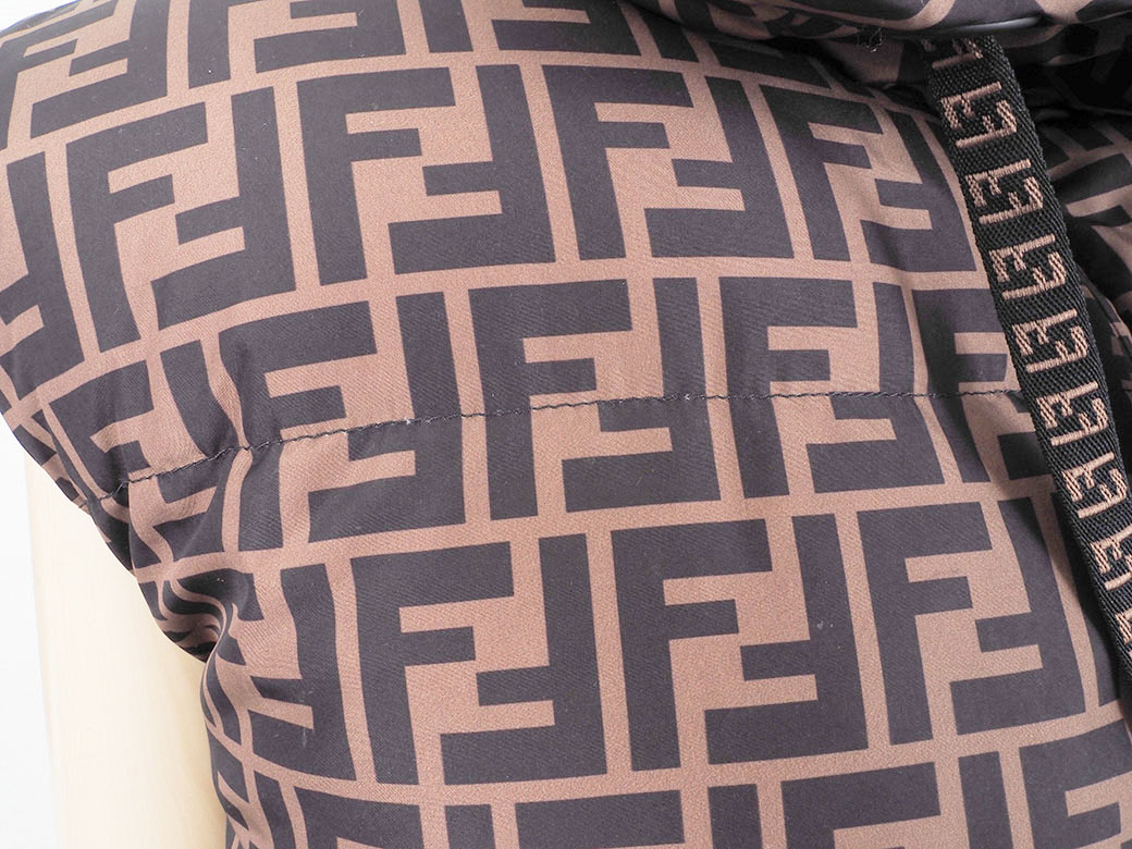 楽天市場】フェンディ FENDI リバーシブル ズッカ ダウンベスト