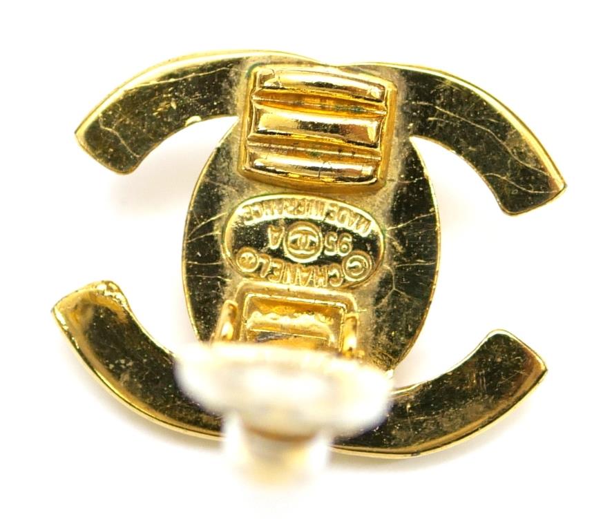 楽天市場】シャネル CHANEL ココマーク イヤリング ターンロック 95A