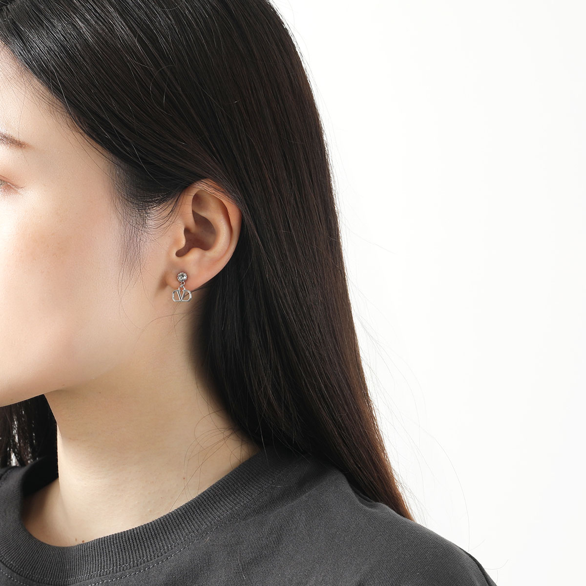 楽天市場】VALENTINO ヴァレンティノ ピアス 6W2 7W2J0H29YCW