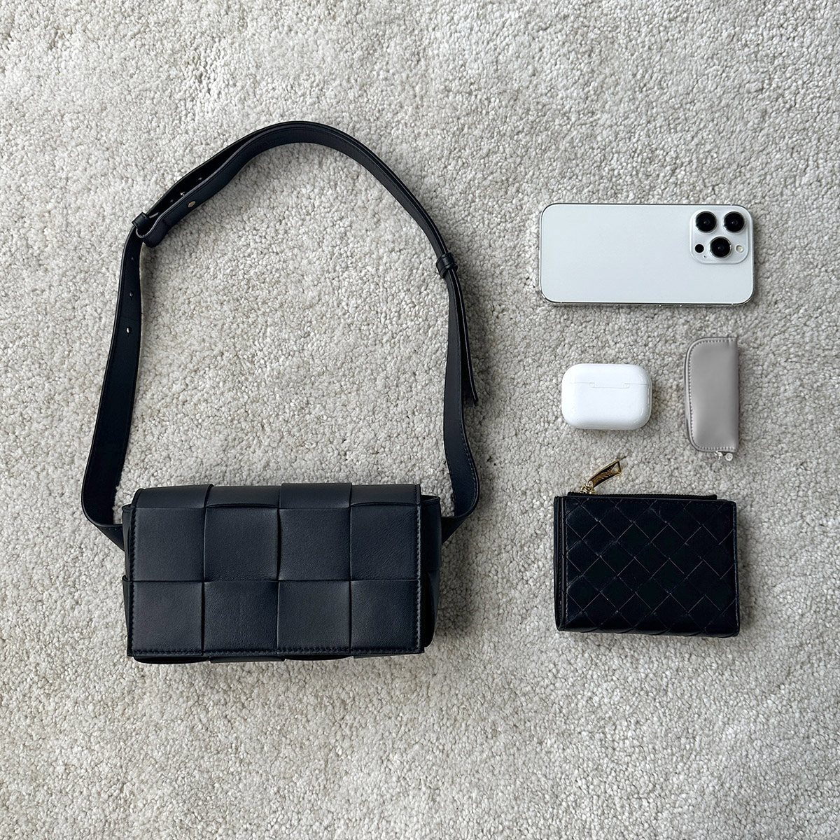 楽天市場】BOTTEGA VENETA ボッテガヴェネタ ボディバッグ カセット