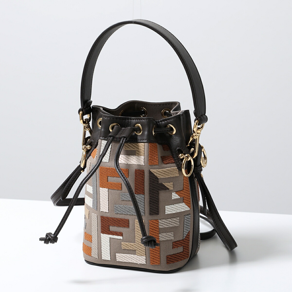 楽天市場】【最大2万円OFFクーポン対象・3/8限定】FENDI フェンディ