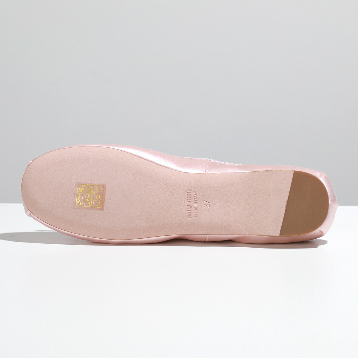 楽天市場】【10％OFFクーポン対象・3/11-1時59分迄】MIUMIU ミュウ