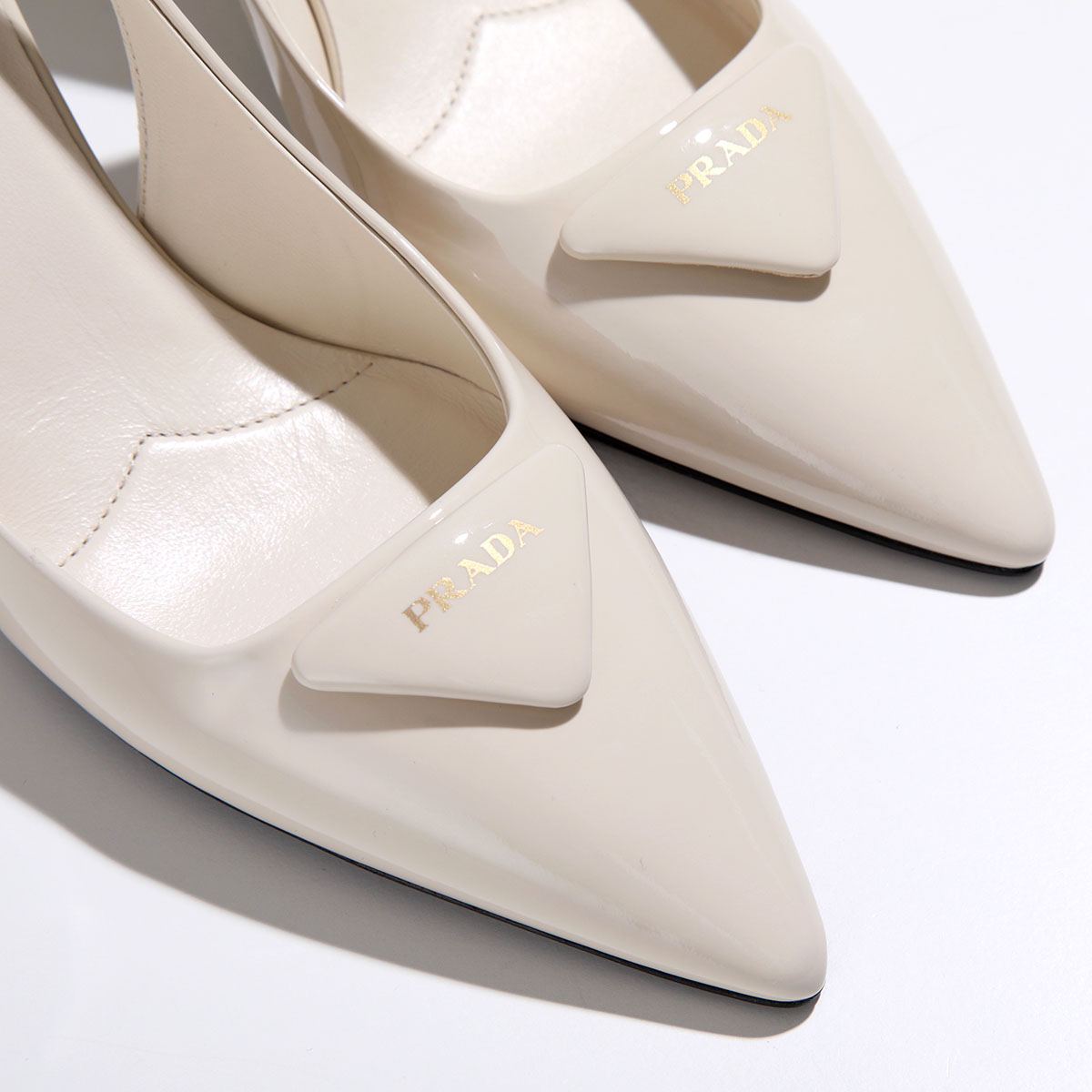 楽天市場】【10％OFFクーポン対象・3/11-1時59分迄】PRADA プラダ