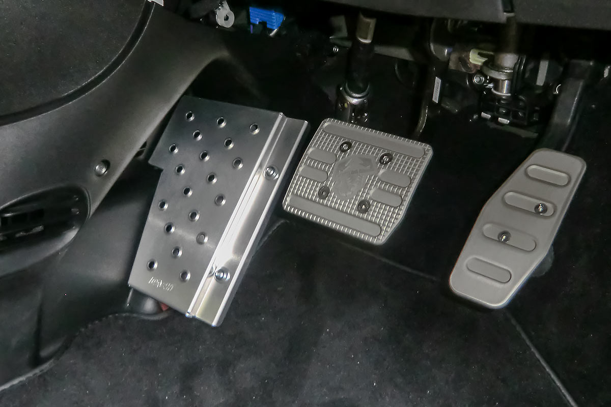 楽天市場】OKUYAMA オクヤマ DASH ドライバーフットレスト アバルト595