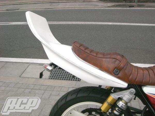 楽天市場】XJR400用 延長テールカウル ！新品 （〜97