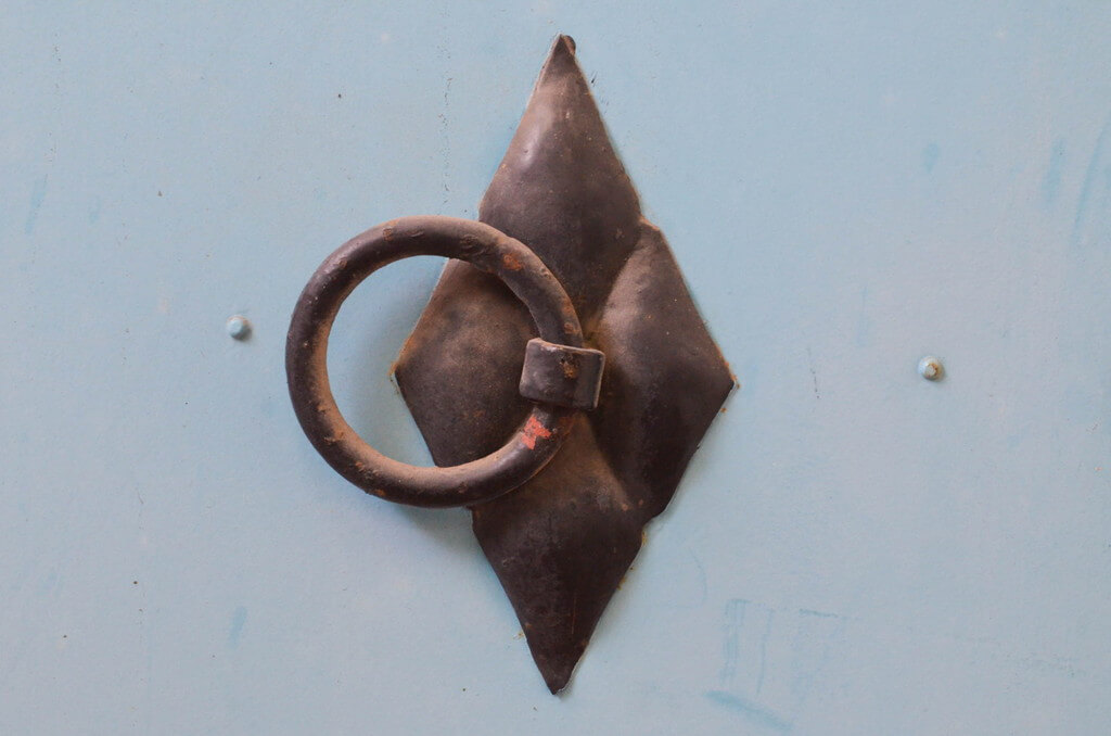 楽天市場】▽現状販売▽ アンティーク建具 古い石蔵の両開き鉄扉 1枚