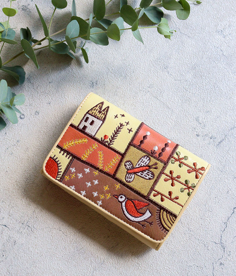 楽天市場】【メーカー廃盤のため在庫限り】二つ折り財布 かぶせ