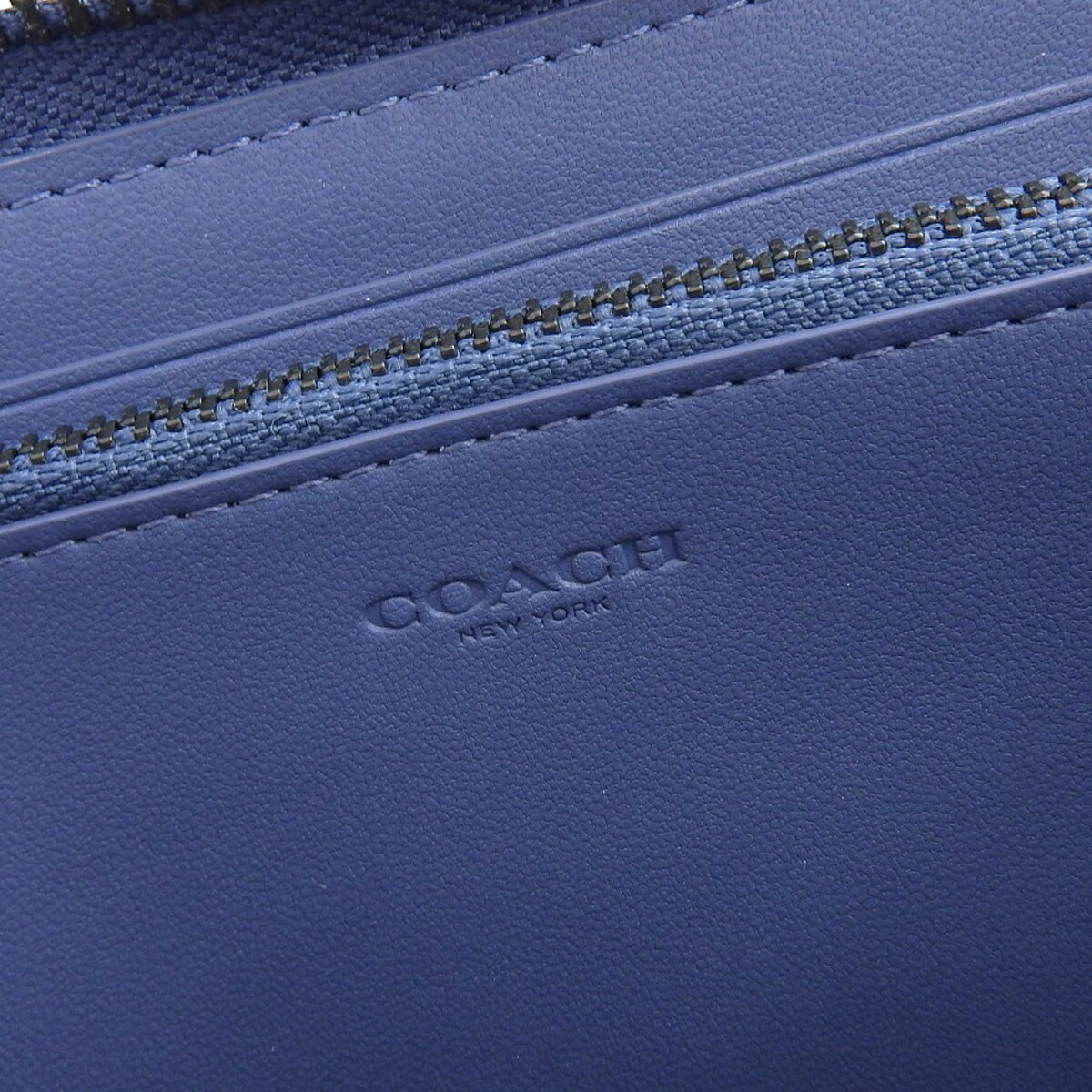 楽天市場】【COACH】 コーチ ナッパレザー ピロー キルティング ロゴ