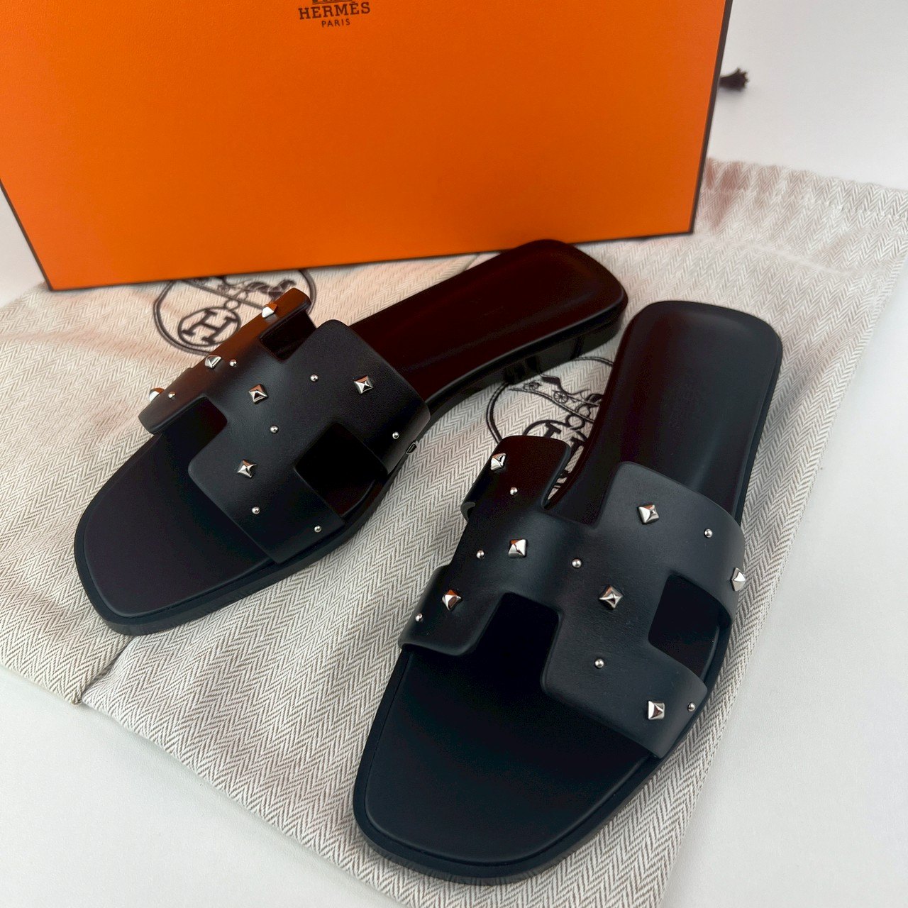 楽天市場】新品未使用 Hermès エルメス Oran 36.5 オラン36.5 Black