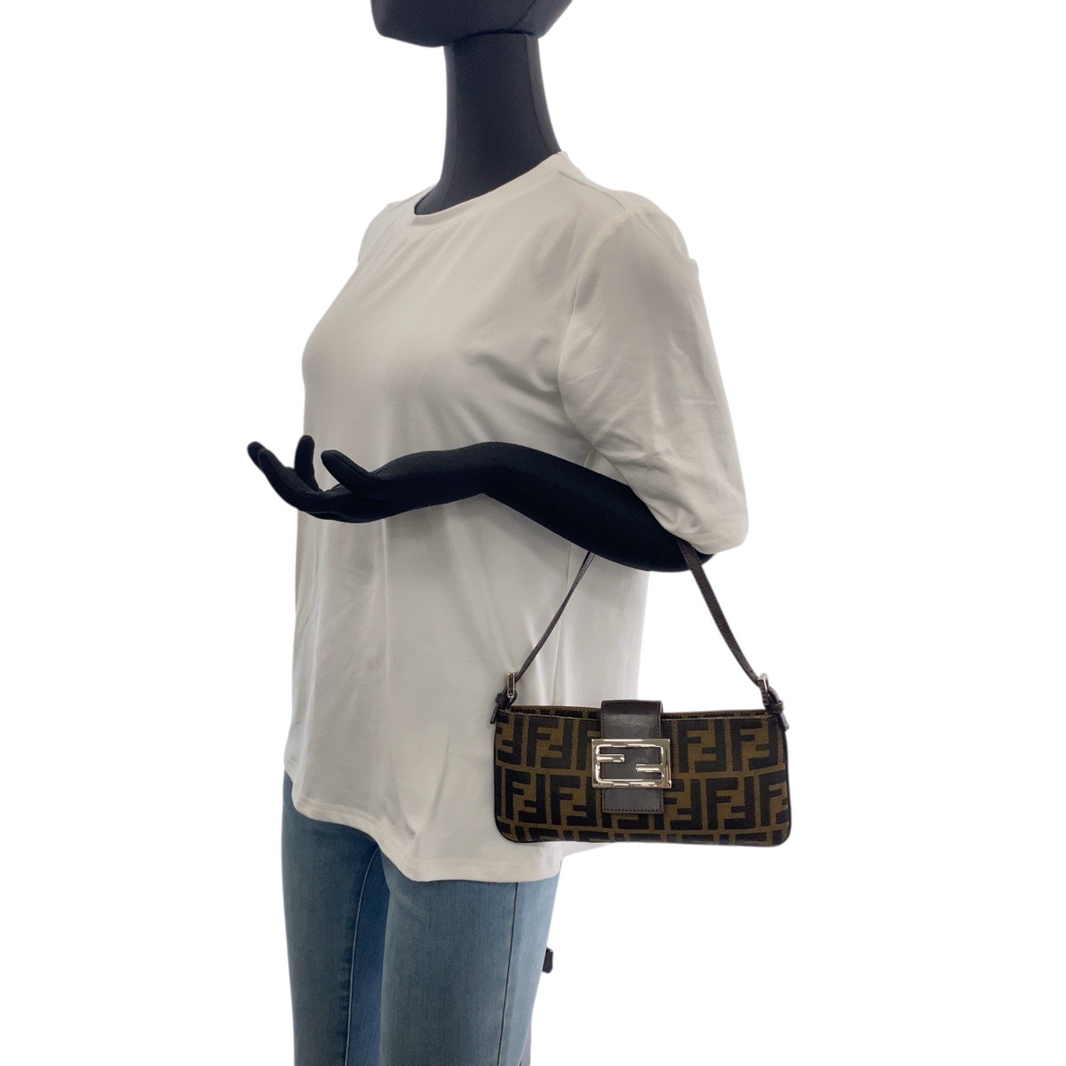 楽天市場】美品 FENDI フェンディ ズッカ マンマバケット ブラウン