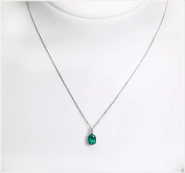 楽天市場】Ptエメラルドプラチナペンダントトップ(0.80ct、4本爪留め
