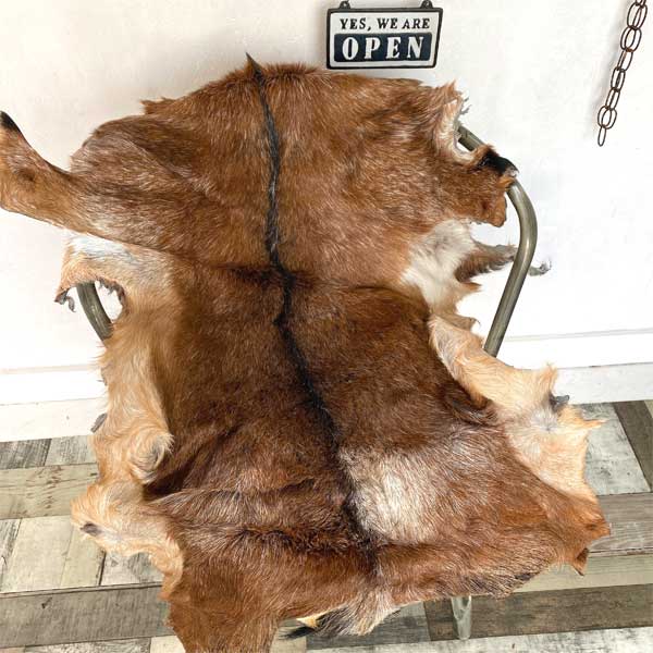 楽天市場】ゴートレザー goat 毛皮 マット 1点物 1枚革 山羊皮 ハラコ