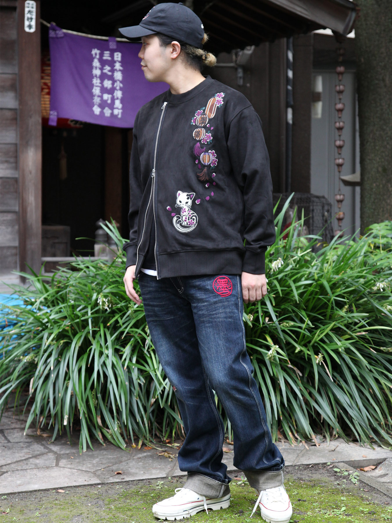 楽天市場】【SUMINEKO】提灯とスミネコ 総刺繍 フェイクスウェード ZIP