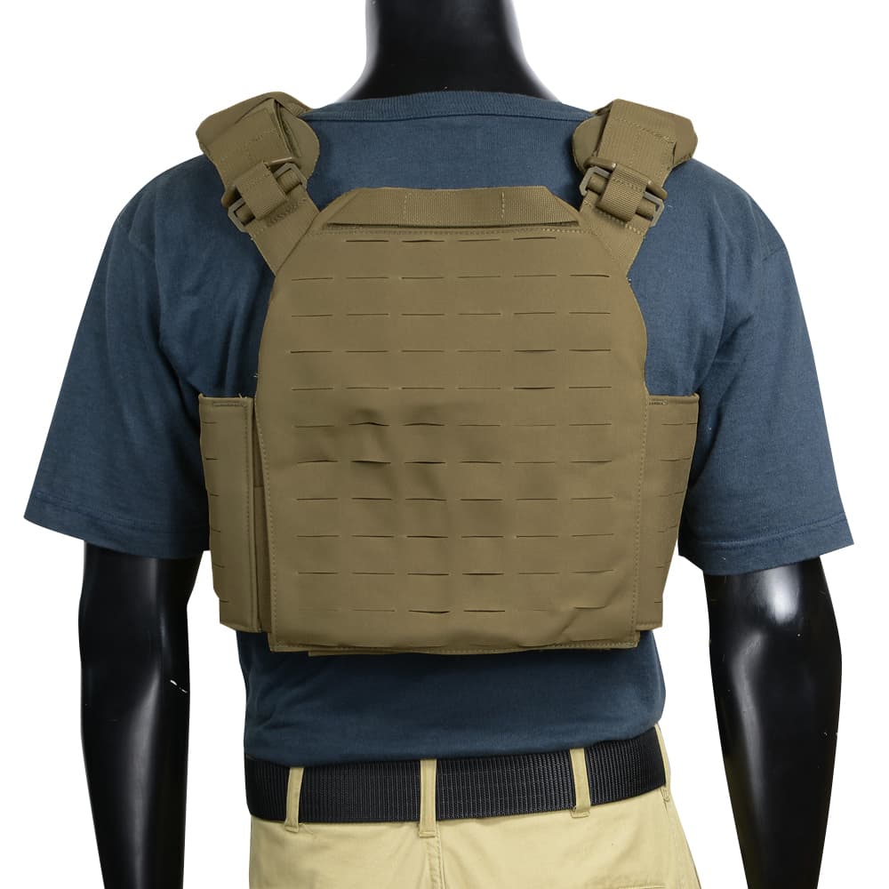 楽天市場】FIRST SPEAR プレートキャリア Strandhogg [ コヨーテ / M