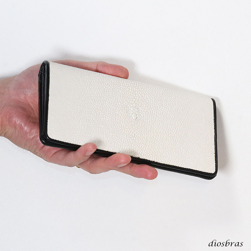 楽天市場】財布 スティングレイ ガルーシャ 二つ折り長 財布 極薄