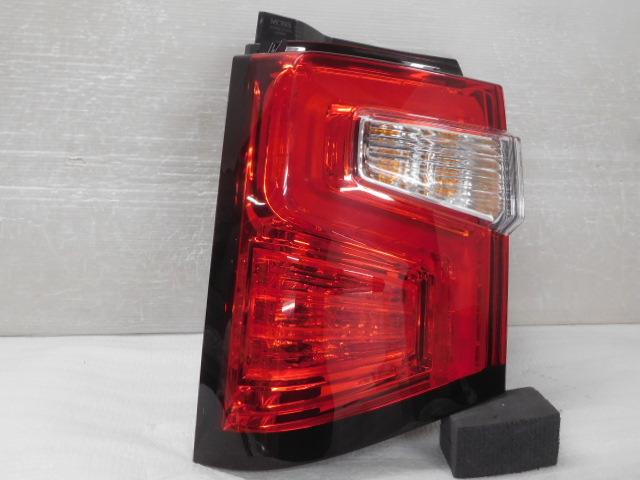 楽天市場】デリカd5 テールランプ 左の通販