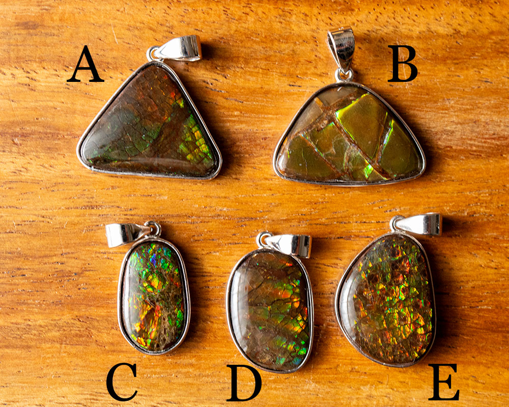 楽天市場】一点物 選べる アンモライト ペンダントトップ マルチカラー