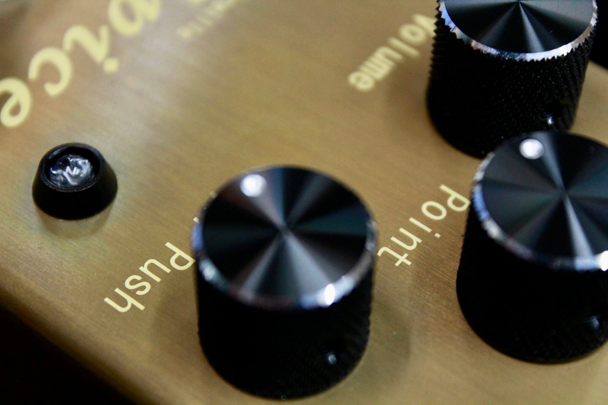 楽天市場】HATA Mireille Epice 新品 ベース用エフェクター[畑精密工業