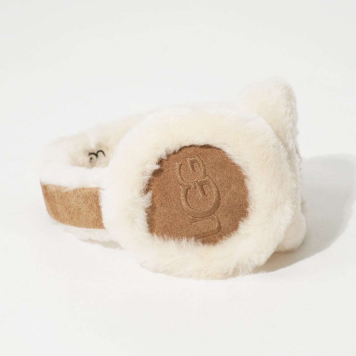 楽天市場】楽天ランキング1位獲得！UGG アグ イヤーマフ W EMBROIDERED