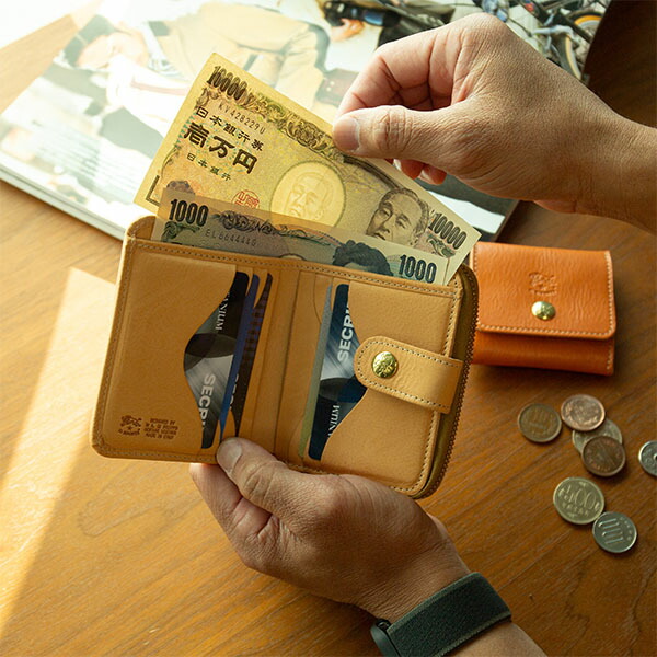 楽天市場】＼店内、SS限定SALE開催中／ イルビゾンテ Il Bisonte 財布
