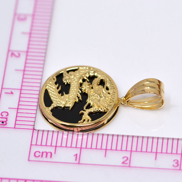 楽天市場】18金 黒 ブラック オニキス ドラゴン 龍 竜 ペンダント