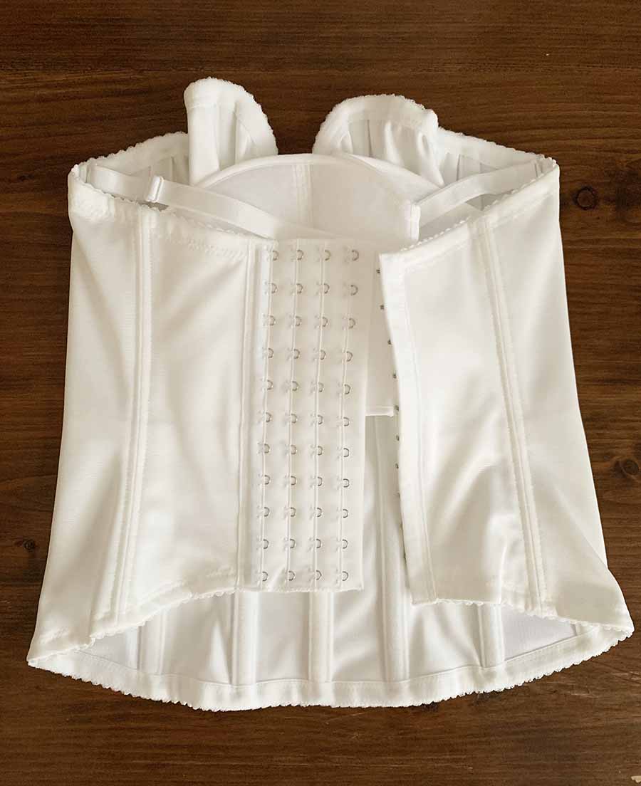 楽天市場】ブライダルインナー ビスチェ グラマー E F Gカップ 大きい