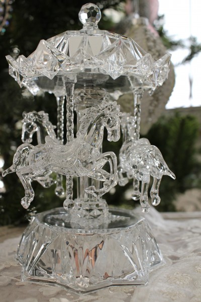 アクリルLEDカルーセル・メリーゴーランド】 木馬 オルゴール 置物