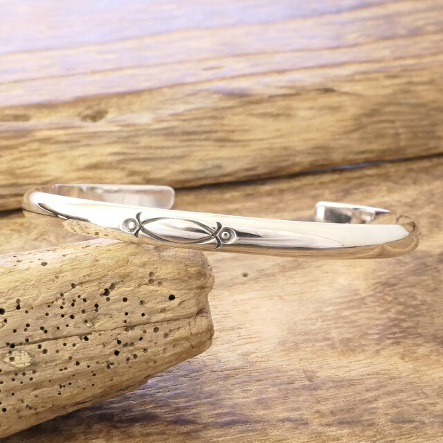 ナバホ バングル」の人気商品一覧 | 安い商品を通販サイトから探す