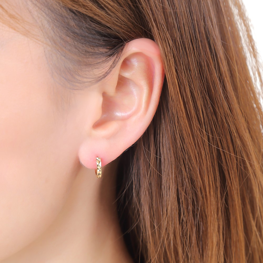 楽天市場】18金 フープピアス ダイヤ カット 両耳 メンズ レディース