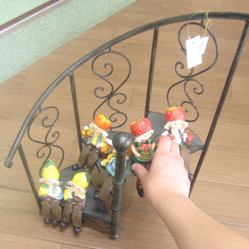 楽天市場】飾り棚 シェルフ アイアン 『花台 螺旋階段型