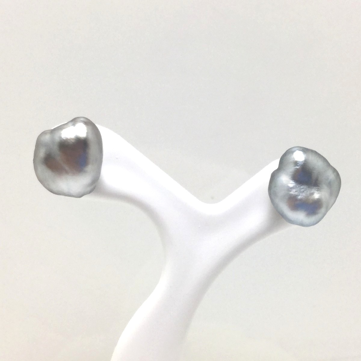 楽天市場】黒蝶 ケシ ピアス（ピアス｜レディースジュエリー