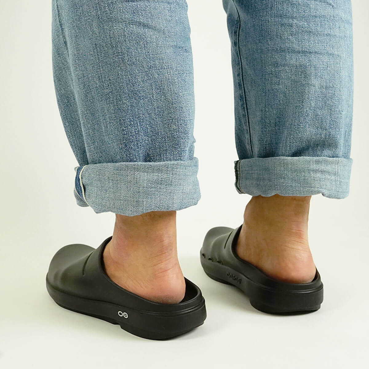 楽天市場】【クーポン配布中】ウーフォス OOFOS ウークロッグ OOcloog