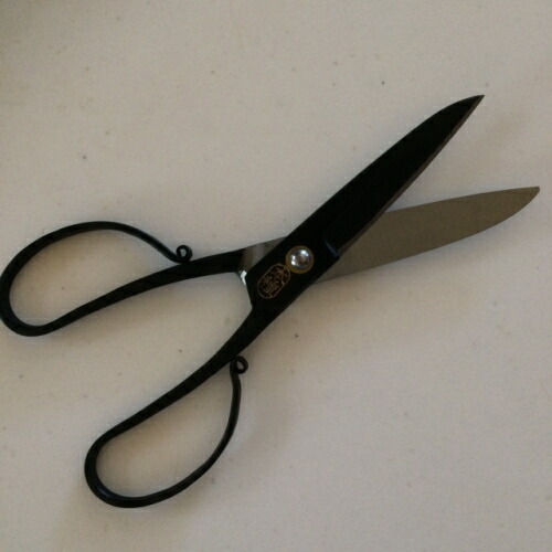 楽天市場】本種 池浪刃物製作所 種子島はさみ6寸木箱入り純手打ち黒