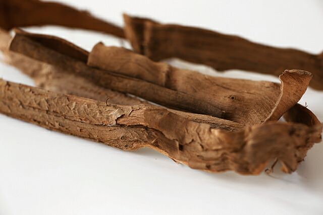 楽天市場】国産 やまぶどう蔓の端材約600g※大きさも厚みもバラバラの端