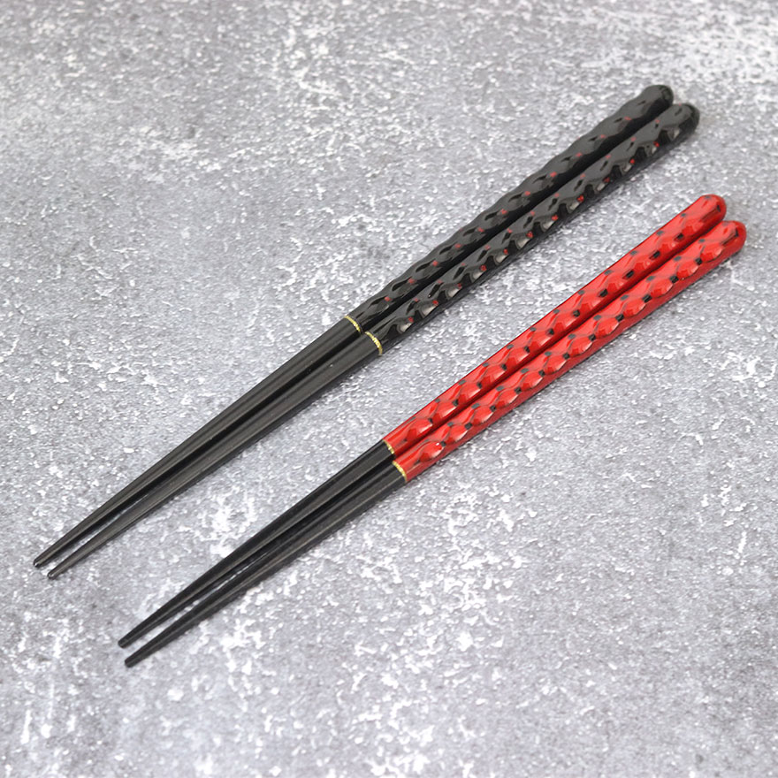 楽天市場】【2点で5％OFFクーポン配布中】 木製 夫婦箸 箸置き 赤 黒