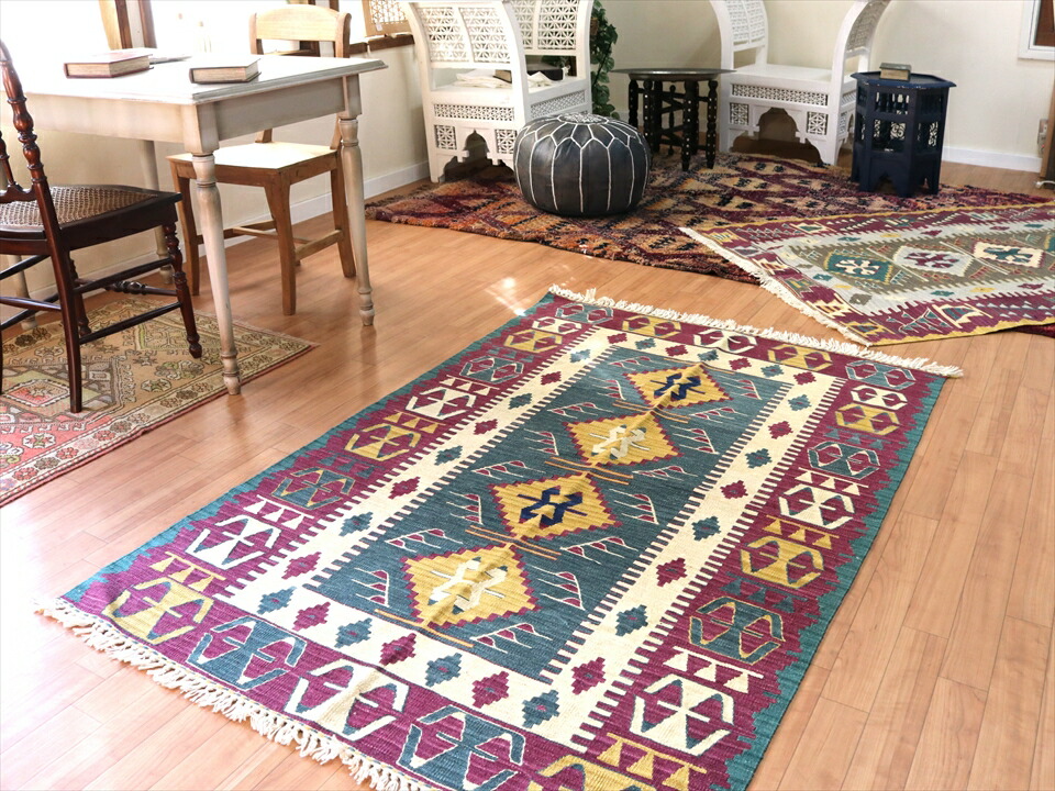 楽天市場】【15%OFFクーポン対象】トルコキリム ウシャク産 176×115cm