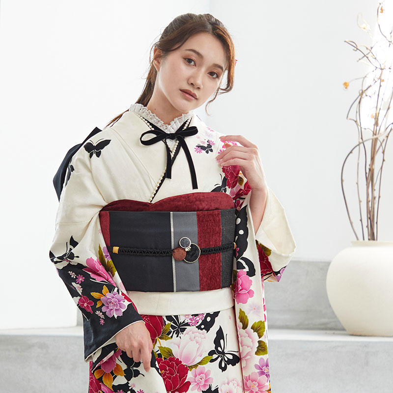 楽天市場】【成人式 振袖 レンタル】RS1631 正絹 黒白 花と蝶フル